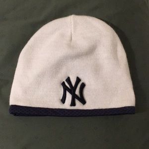 Yankees beanie